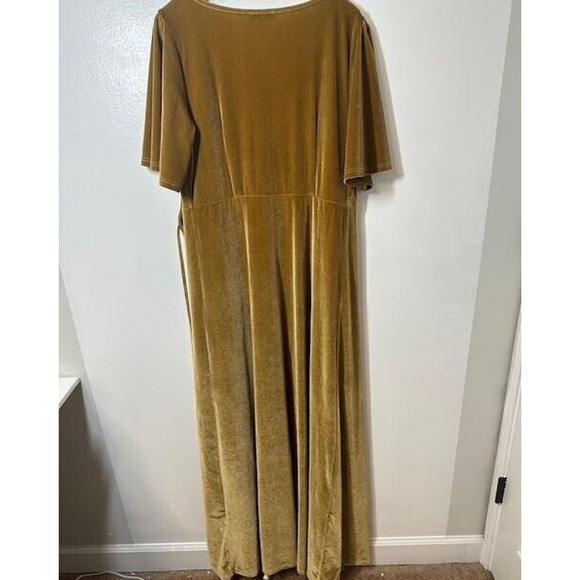 Baltic Born lavish Velvet Meghan Wrap Maxi Dress Womens XL Gold - Picture 5 of 9